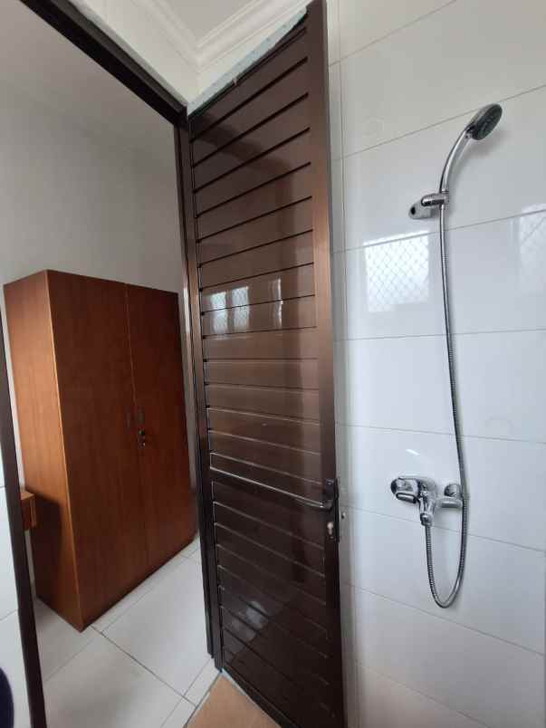 disewakan kost jl swadaya 1 no 1 rt 2 rw