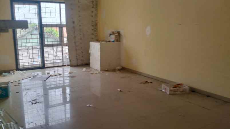 disewakan ruko gudang kantor jl pisangan sattrimekar
