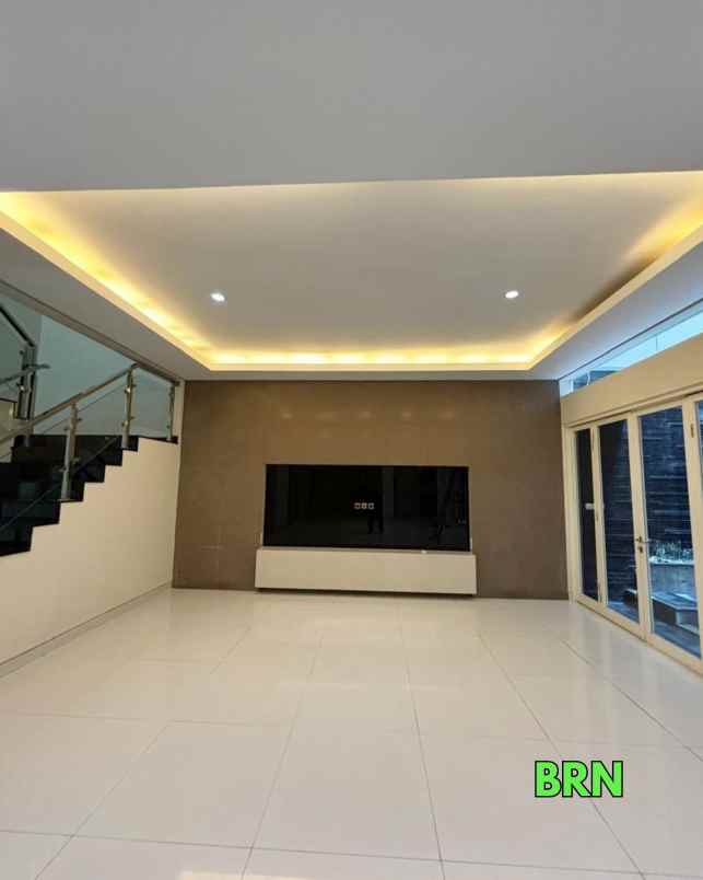 disewakan rumah araya