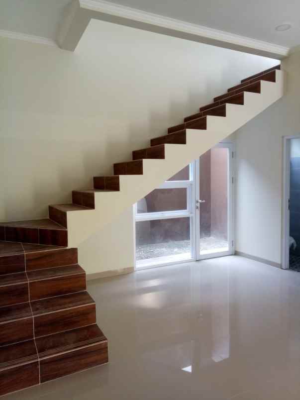 disewakan rumah arcamanik