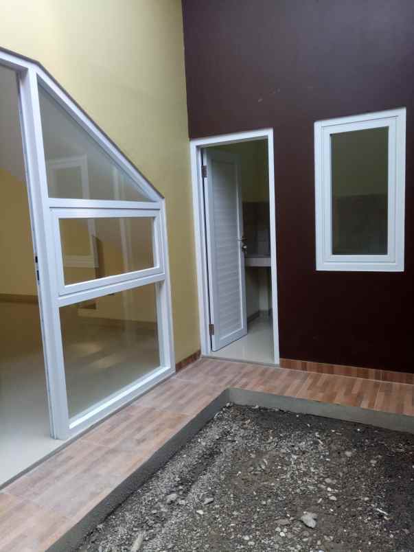 disewakan rumah arcamanik