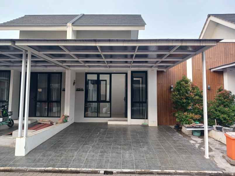 disewakan rumah cluster di familia urban bekasi