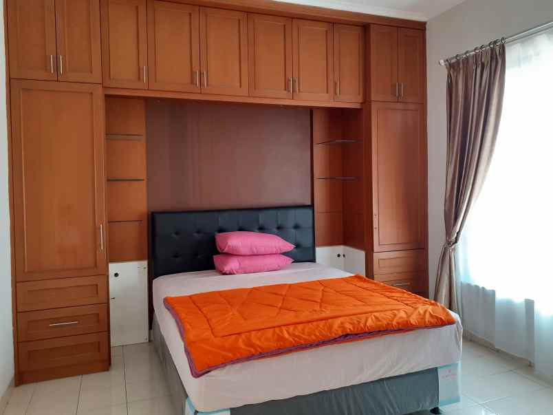 disewakan rumah full furnished