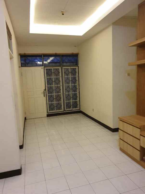 disewakan rumah jl squash arcamanik endah kota bandung