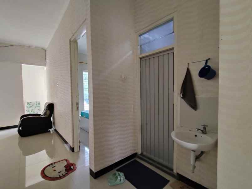 disewakan rumah mulyosari