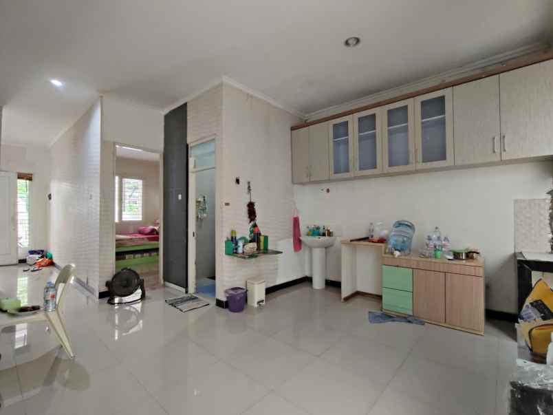 disewakan rumah mulyosari