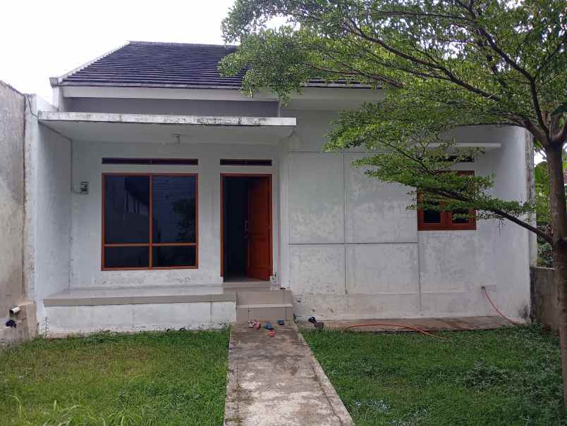 disewakan rumah sariwangi parongpong