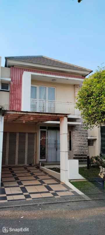 disewakan rumah summarecon bekasi cluster