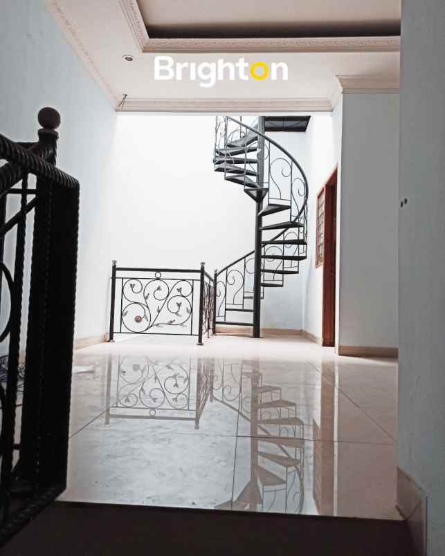 disewakan rumah tanjung duren barat