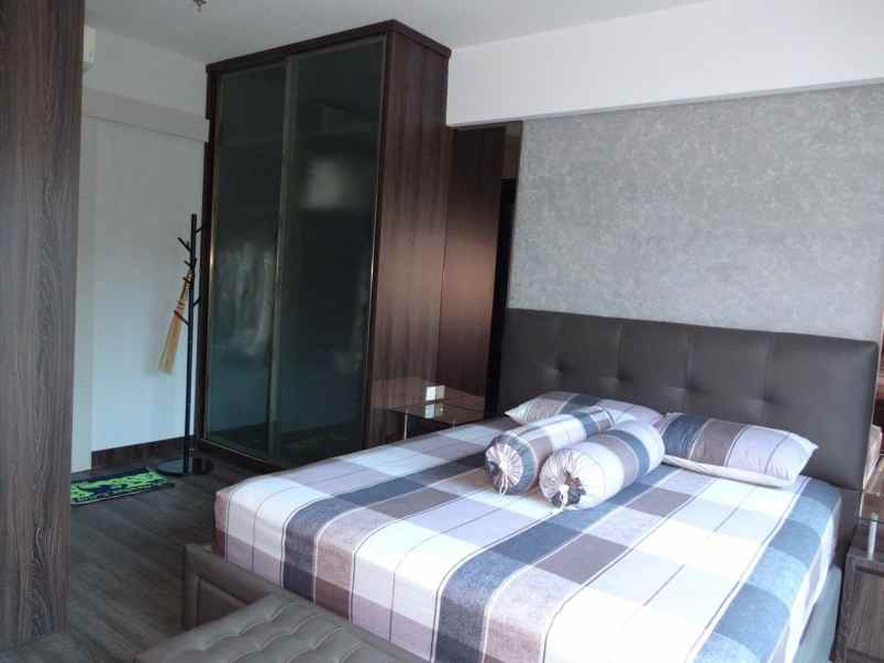 for rent lariz mansion apartment lantai 2