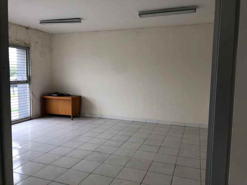 gudang di delta silicon 5 cikarang pusat bekasi