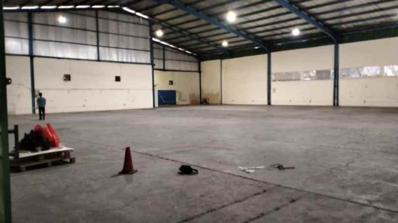 gudang di harapan jaya bekasi utara