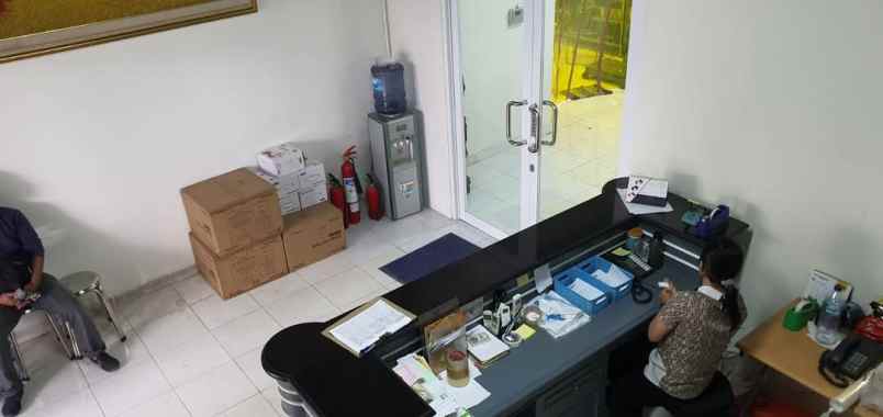 gudang kantor 4 lantai di meruya jkt barat