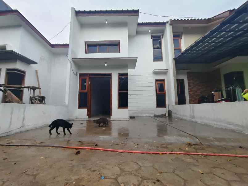 jual cash rumah 2 lantai harga promo 1 lantai