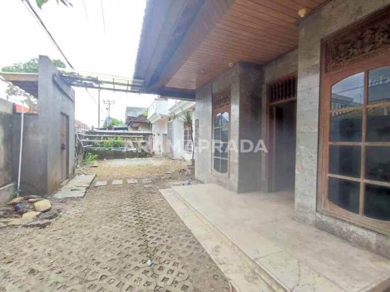 jual rumah 2 lantai 5 kamar jalan suli denpasar utara