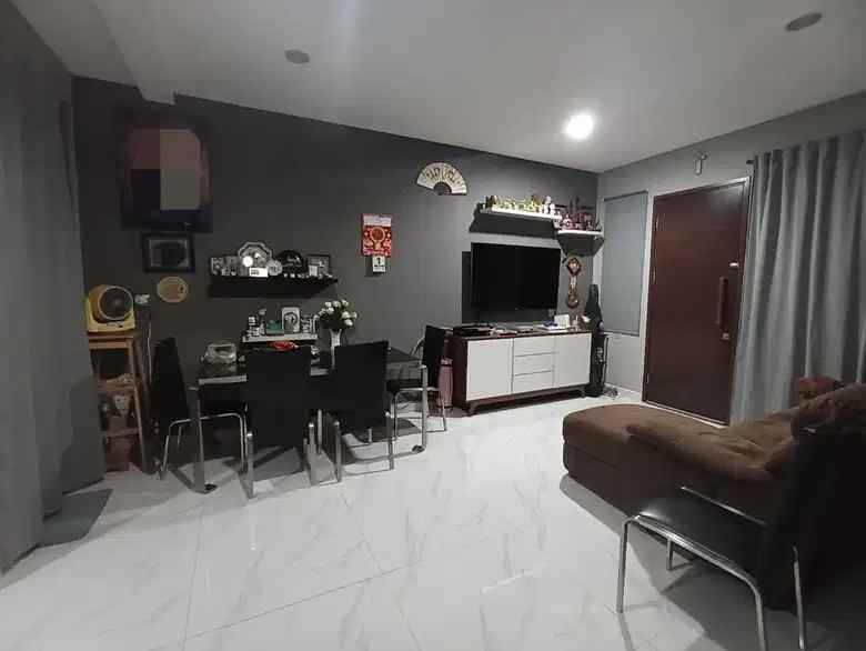 jual rumah 3 lantai full furnish di bsd city