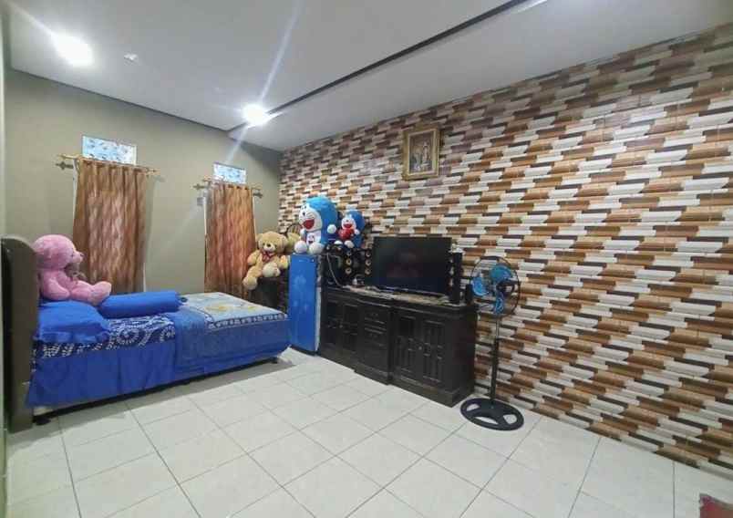jual rumah di monang maning parkir 2 mobil