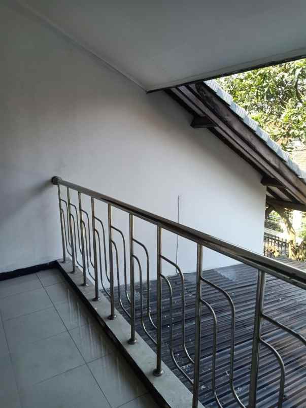 jual rumah siap huni cigadung sayap dago kota bandung