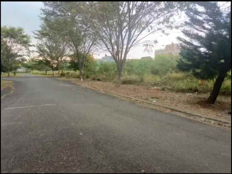 kavling premium lingkungan grand wisata