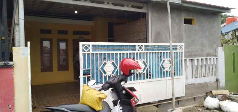 over kredit rumah full renovasi