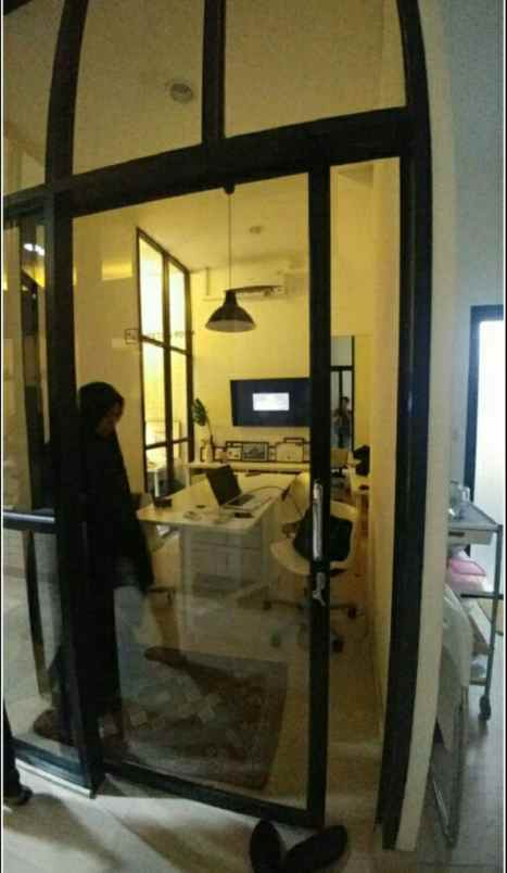 ruko 10m jln benda kemang jakarta selatan