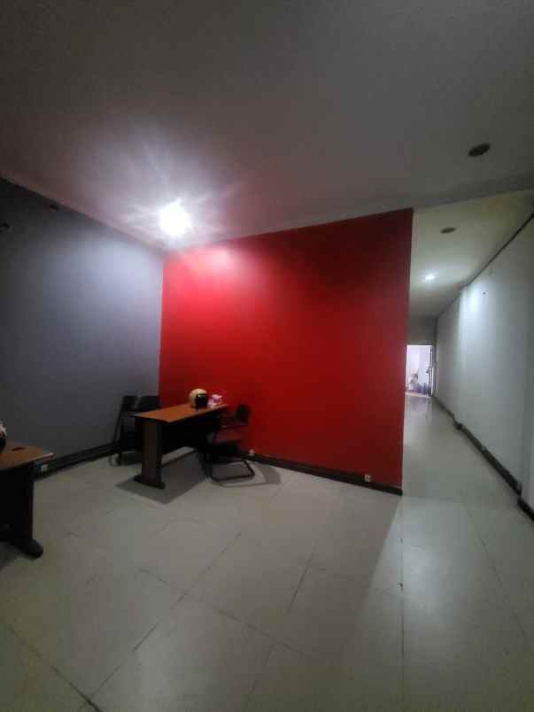 ruko 3 5lt 137m kramat sentiong senen jakarta pusat