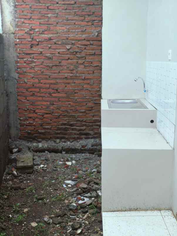 rumah 1 lantai lokasi dekat rst soepraoen