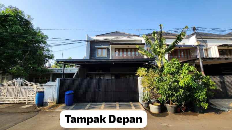 rumah 2 lantai 185m 5kt jakasampurna bekasi