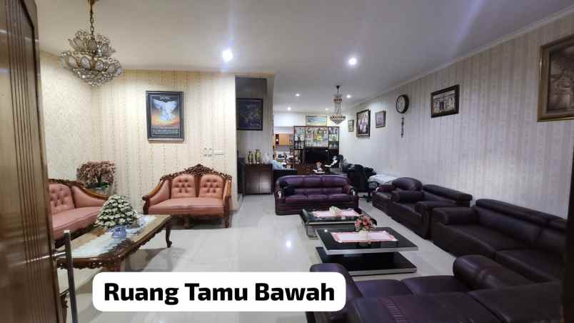 rumah 2 lantai 185m 5kt jakasampurna bekasi