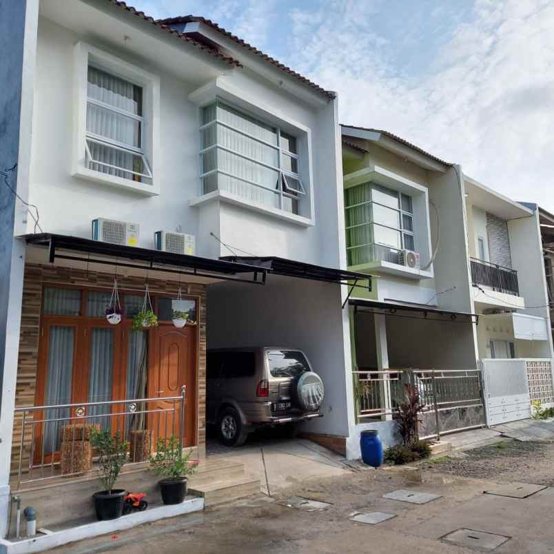 rumah 2 lantai 700 jutaan batu ceper tangerang