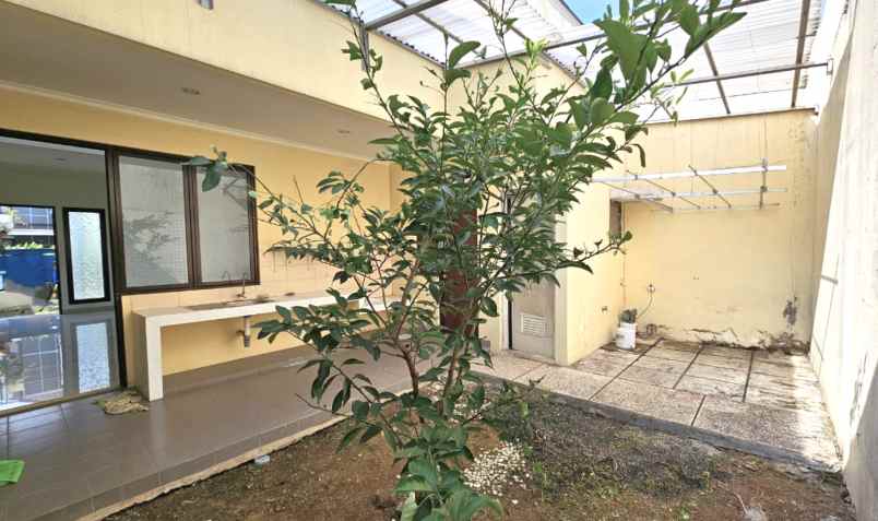 rumah 2 lantai cluster arana kota harapan indah bekasi