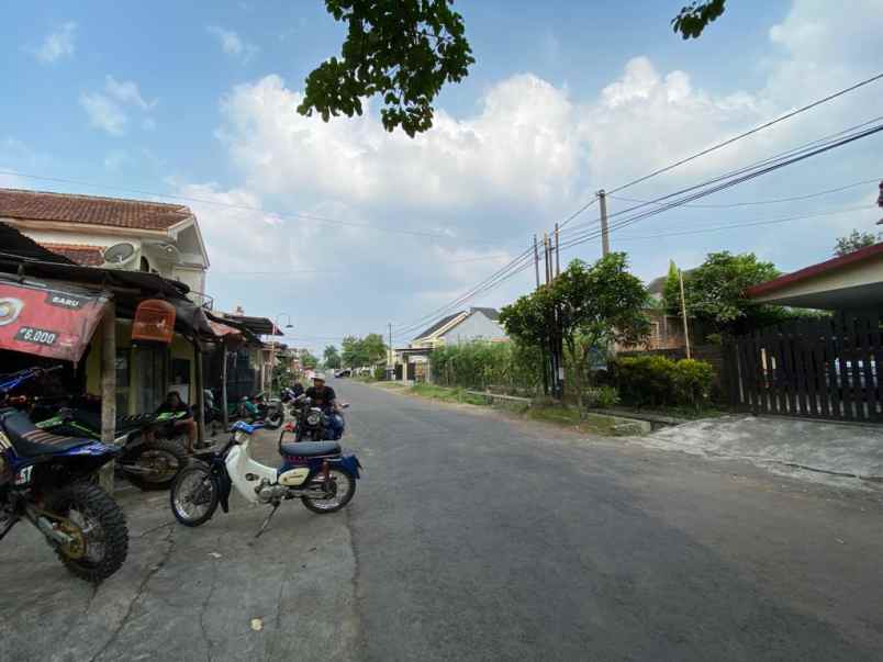 rumah 2 lantai di pakis malang