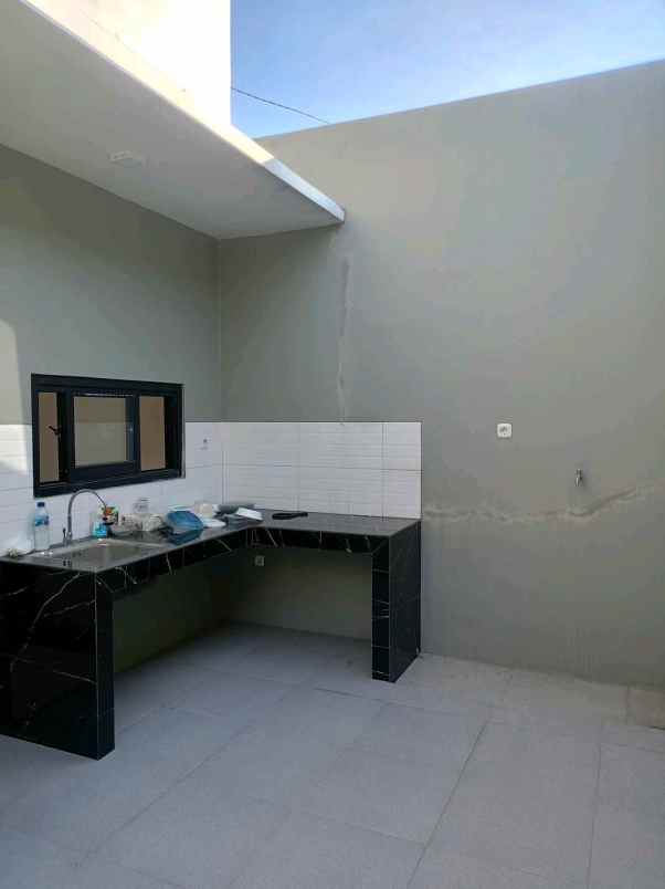 rumah 2 lantai selangkah ke universitas pamulang