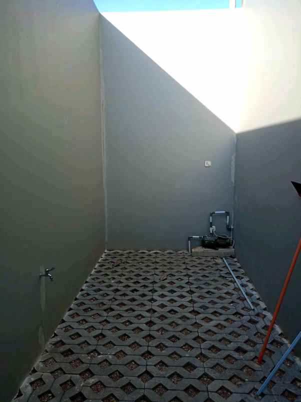 rumah 2 lantai selangkah ke universitas pamulang