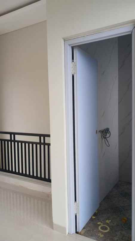 rumah 2 lantai singosari promo hanya 495jt all in