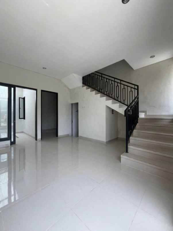 rumah 2 lantai singosari promo hanya 495jt all in