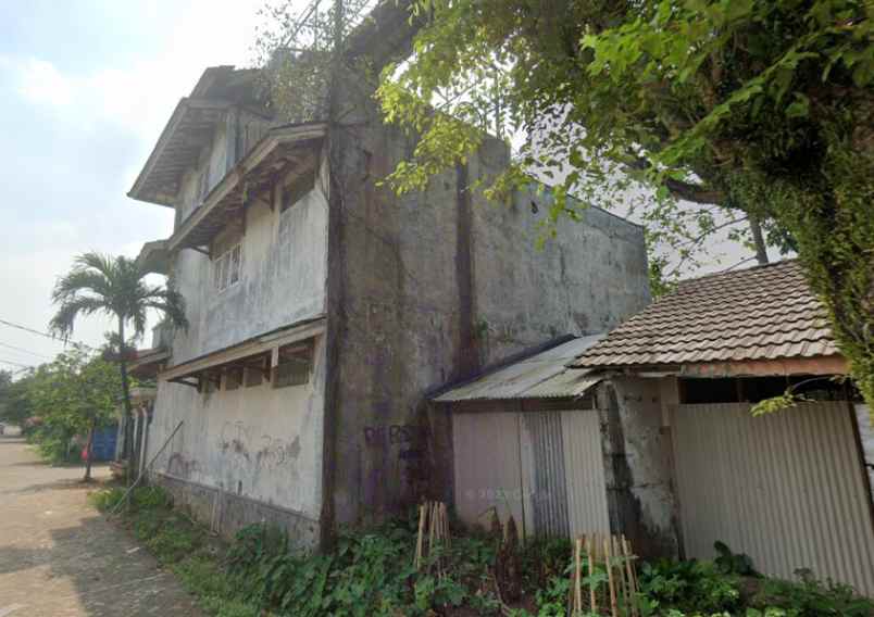 rumah 3 lantai dekat stasiun tigaraksa