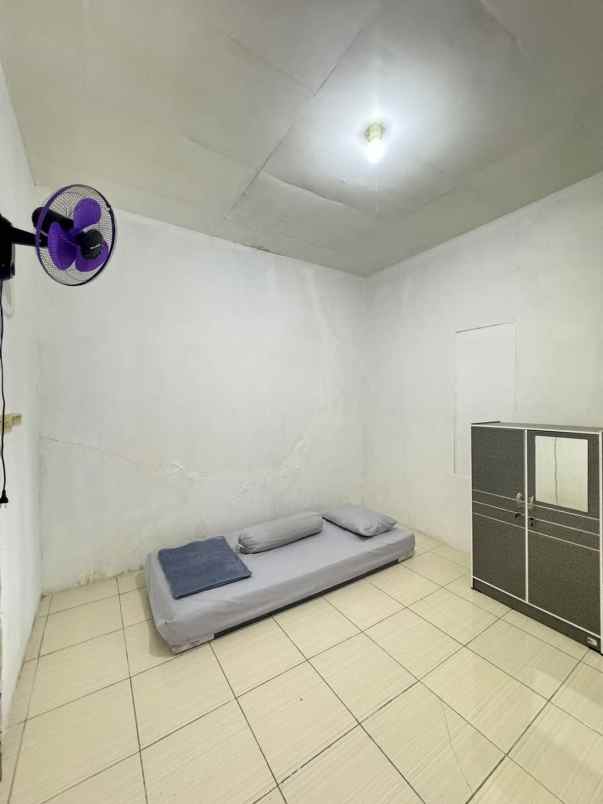 rumah 3 lantai di utan panjang kemayoran jkt pusat