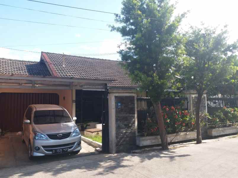 rumah asri 1 lantai batu indah batununggal bandung