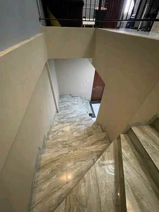 rumah bagus di komplek sukatani permai depok