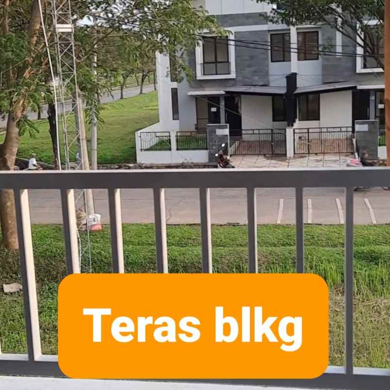 rumah bagus rapi sudah renovasi siap huni