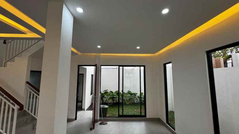 rumah baru 2 lt siap huni termurah di selatan jakarta