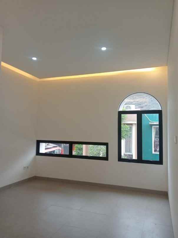 rumah baru 2 lt siap huni termurah di selatan jakarta