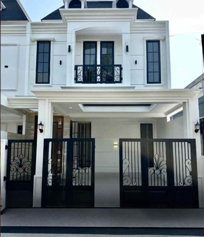 rumah baru american classic dalam komplek di cinere