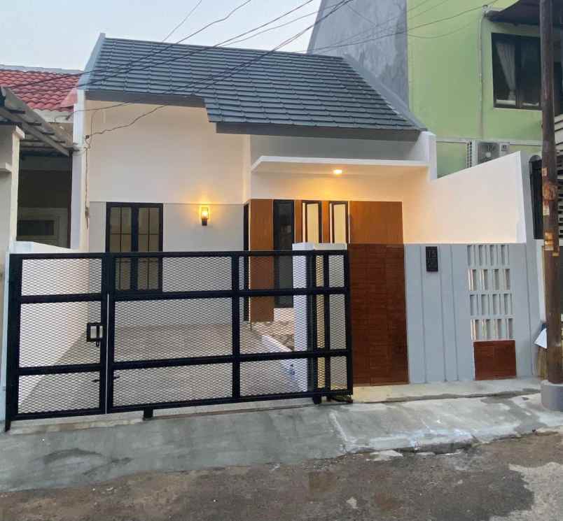 rumah baru siap huni di nusaloka bsd