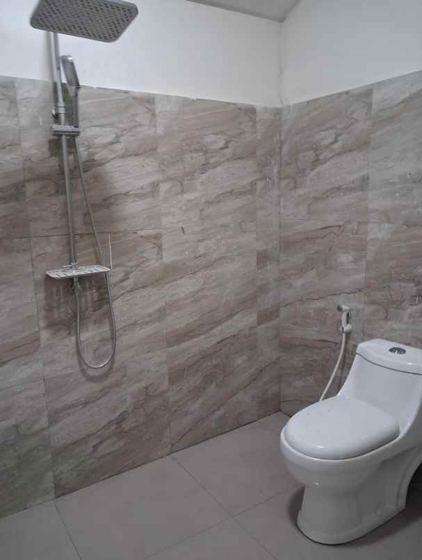 rumah baru siap huni manyaran semarang