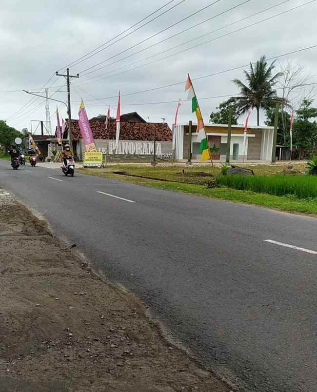 rumah cantik 2 lantai murah di seyegan