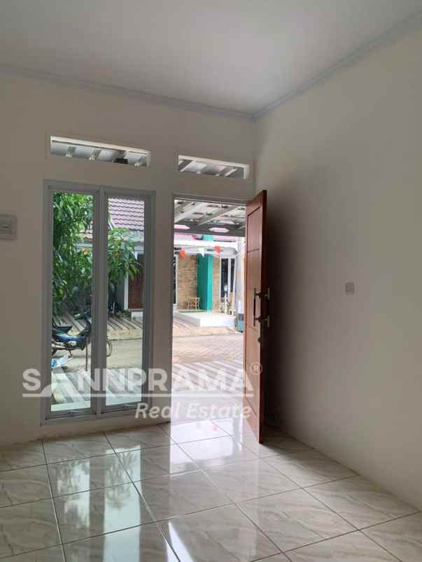 rumah cantik dalam cluster tajur halang bogor tara