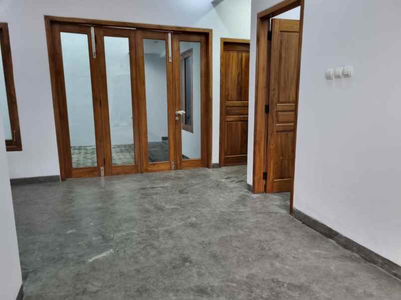 rumah cantik paling murah dekat akmil magelang