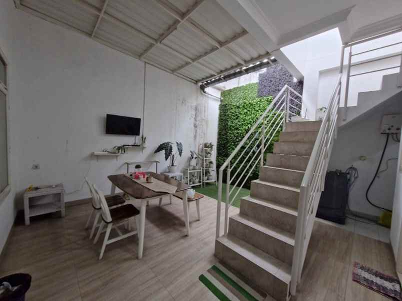 rumah cantik sanggar hurip soekarno hatta bandung